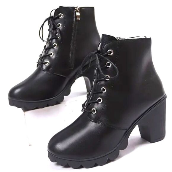 Fleeced lined platform boots, sz 8 - Picture 4 of 5